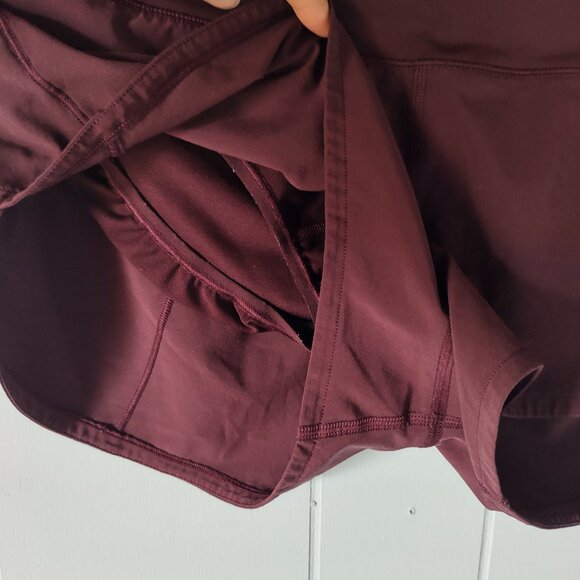 Lululemon Athletica Speed Up Short 2.5" Running Short in Cassis (Size 8) - Picture 7 of 12